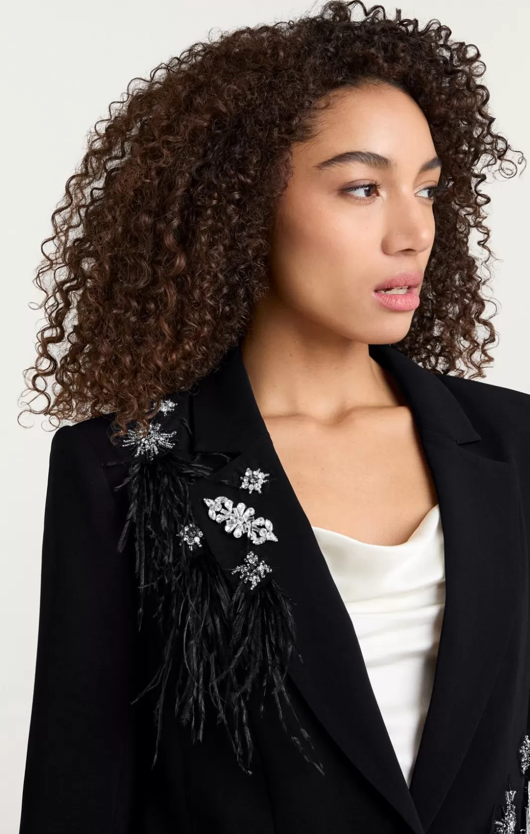 Cinq à Sept Feather Bouquet Jamila Blazer